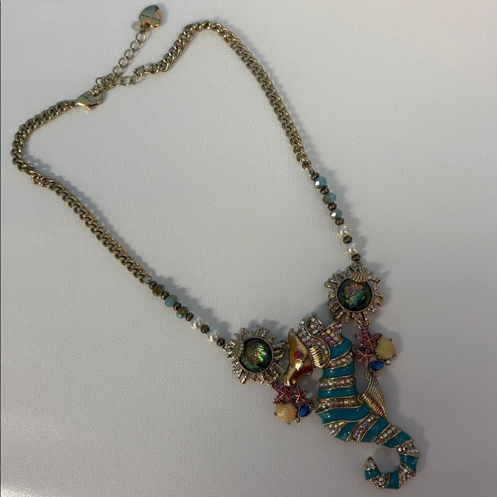 Betsey Johnson seahorse necklace - Picture 6 of 7